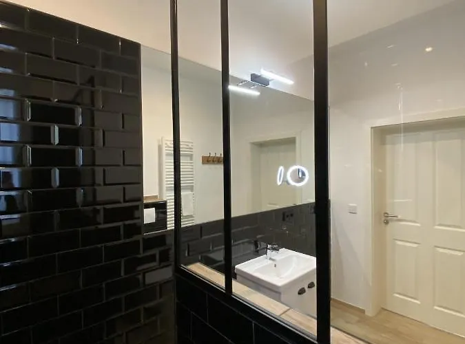 Urban - "backbord" & "steuerbord Mit Sauna" * Hamborg