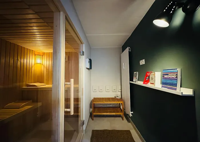 Urban - "backbord" & "steuerbord Mit Sauna"