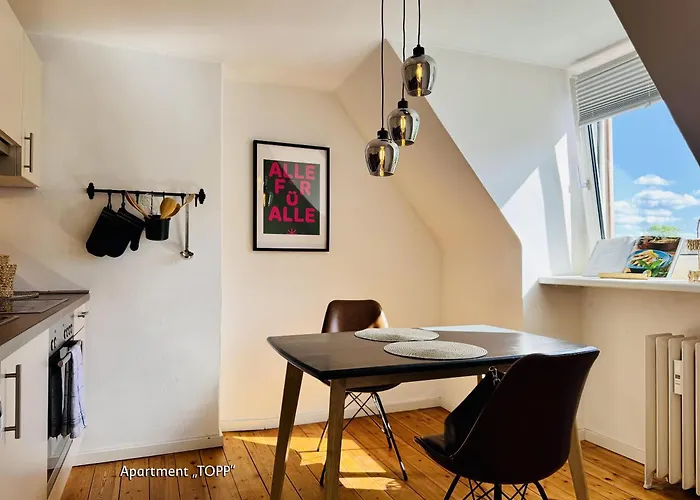 Urban - "backbord" & "steuerbord Mit Sauna" * Hamborg